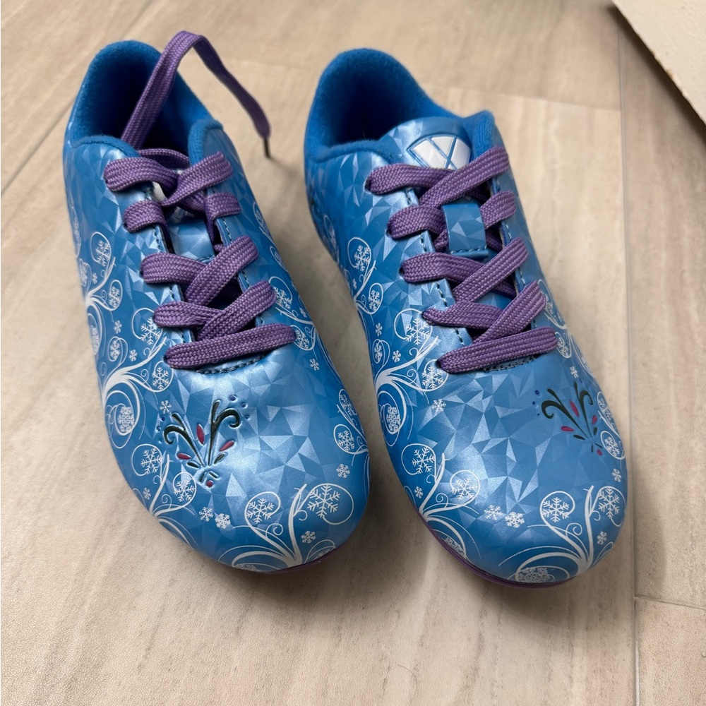 Girls size 1 new cleats